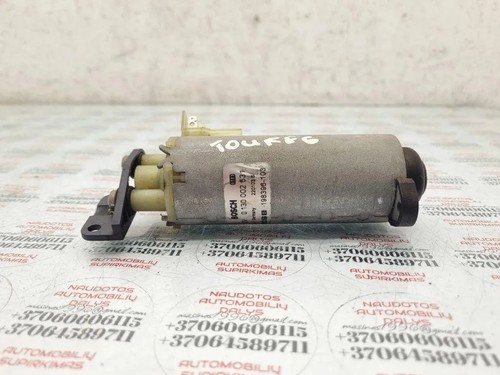 VW TOUAREG 7LA, 7L6, 7L7 Sitzsteuerungsmotor vorne links 0130002531 31454028