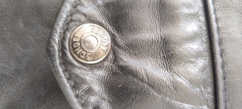 Vintage Schott Perfecto size 44 - Imagen 11 de 13