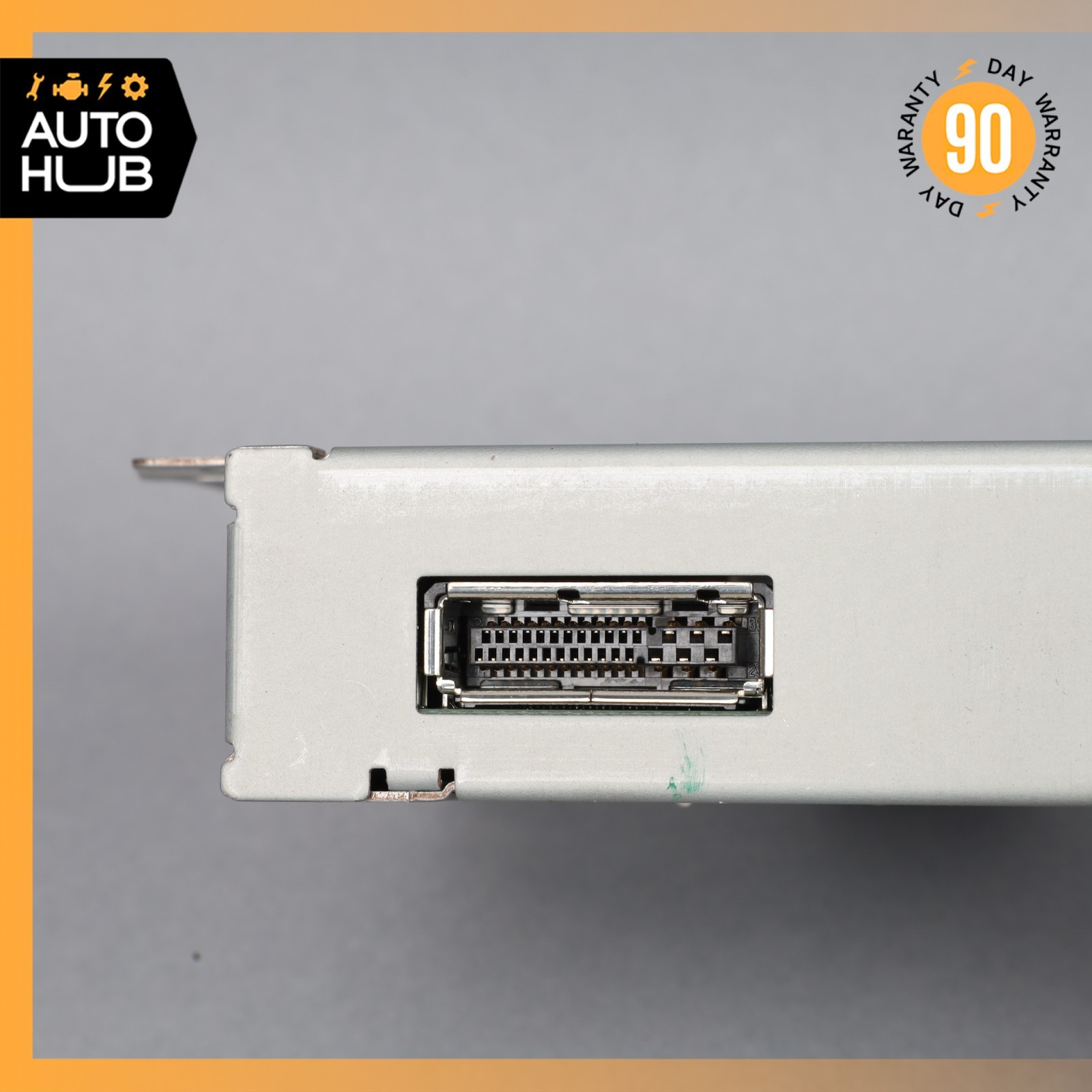 Aston Martin DB9 DBS Rapide USB Control Module AUU Unit OEM 22k