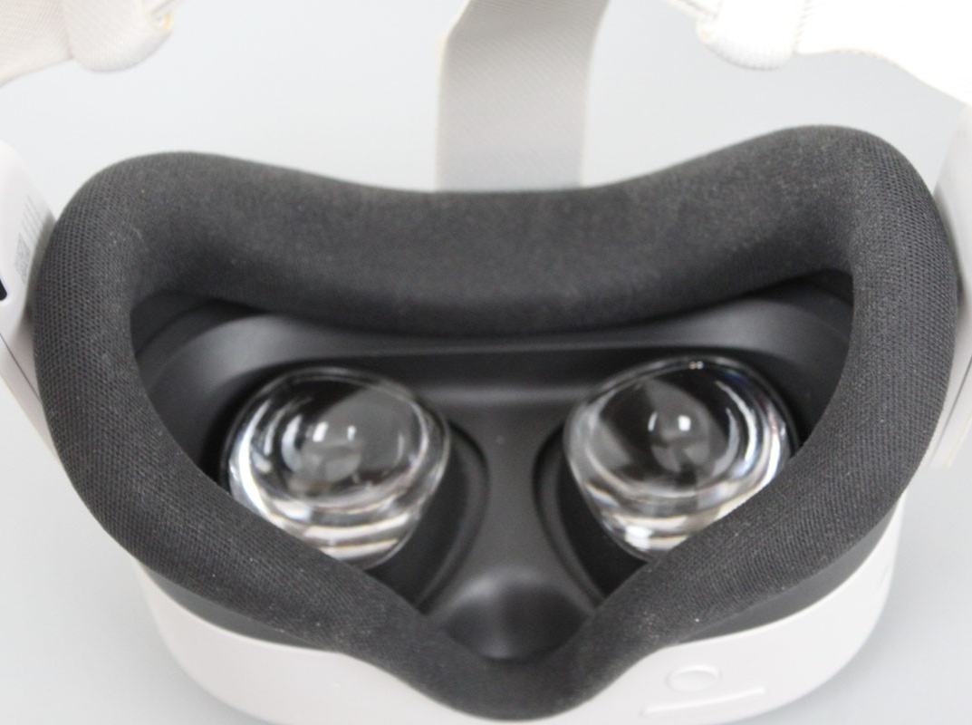 Casque VR Meta Quest 3S 128 Go - Autonome, Modèle P97, Occasion état Fonctionnel
