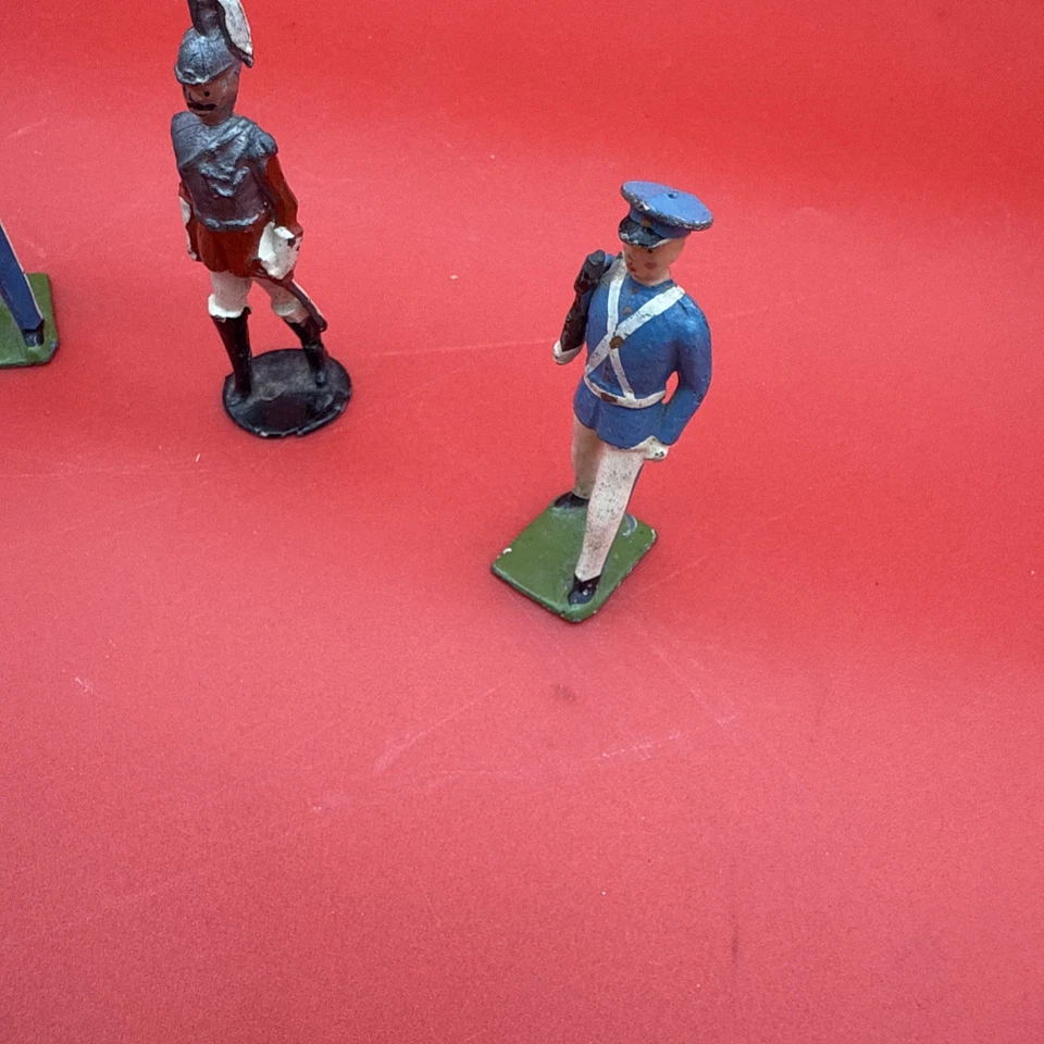 Lote de juegos de caballo y soldado de metal vintage de Gran Bretaña como está Foto 4 de 4