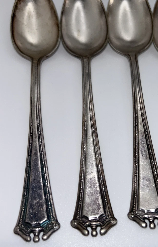 1847 Rogers Bros. Continental Silverplate XS Triple Set Of 8 dinner Spoons 1914 - Image 2 of 4