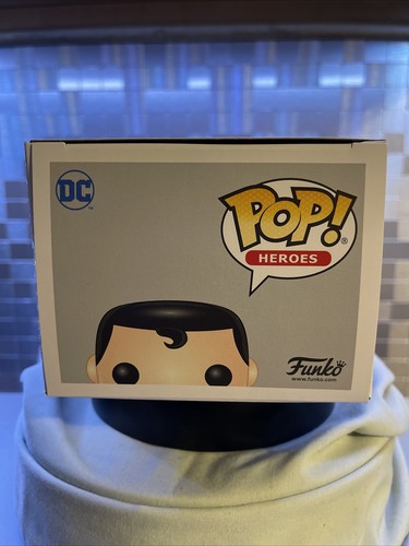 Funko Pop! DC Super Heroes Superman #07 - Bild 5 von 7
