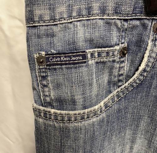 Calvin Klein Mens Jeans 36 Blue Medium Wash Distressed Easy Fit Denim - Picture 3 of 9