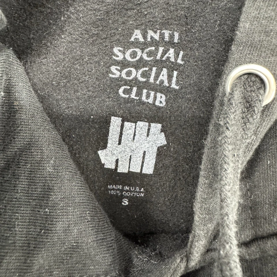 Sudadera con Capucha Anti Social Club Invicto Camuflada Negra Rosa Para Hombre Pequeña Algodón Foto 3 de 4