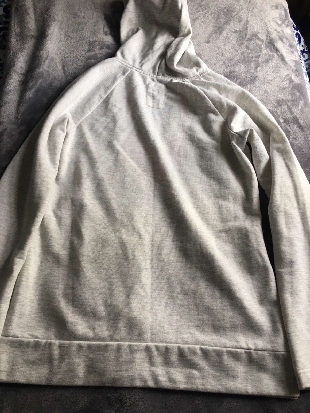 Roxy Junior’s Light Gray Pouch Pocket Pullover Ho… - image 7