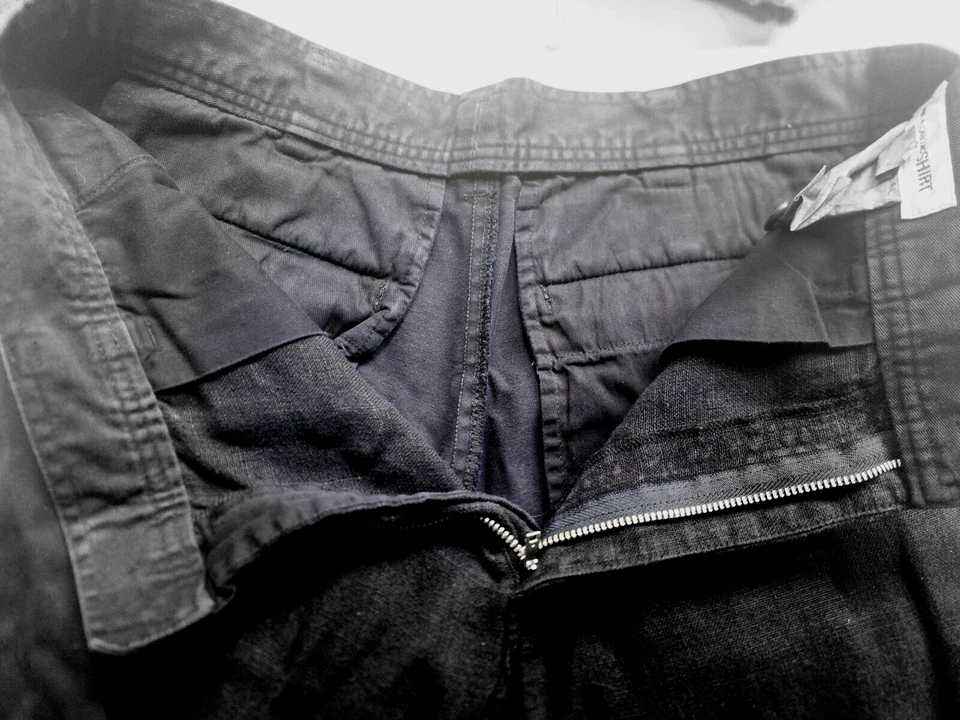 PANTALONES COMME DES GARCONS TEÑIDOS AZUL ALGODÓN PIERNA RECTA FRENTE PLANO PEQUEÑOS con 31 Foto 3 de 4