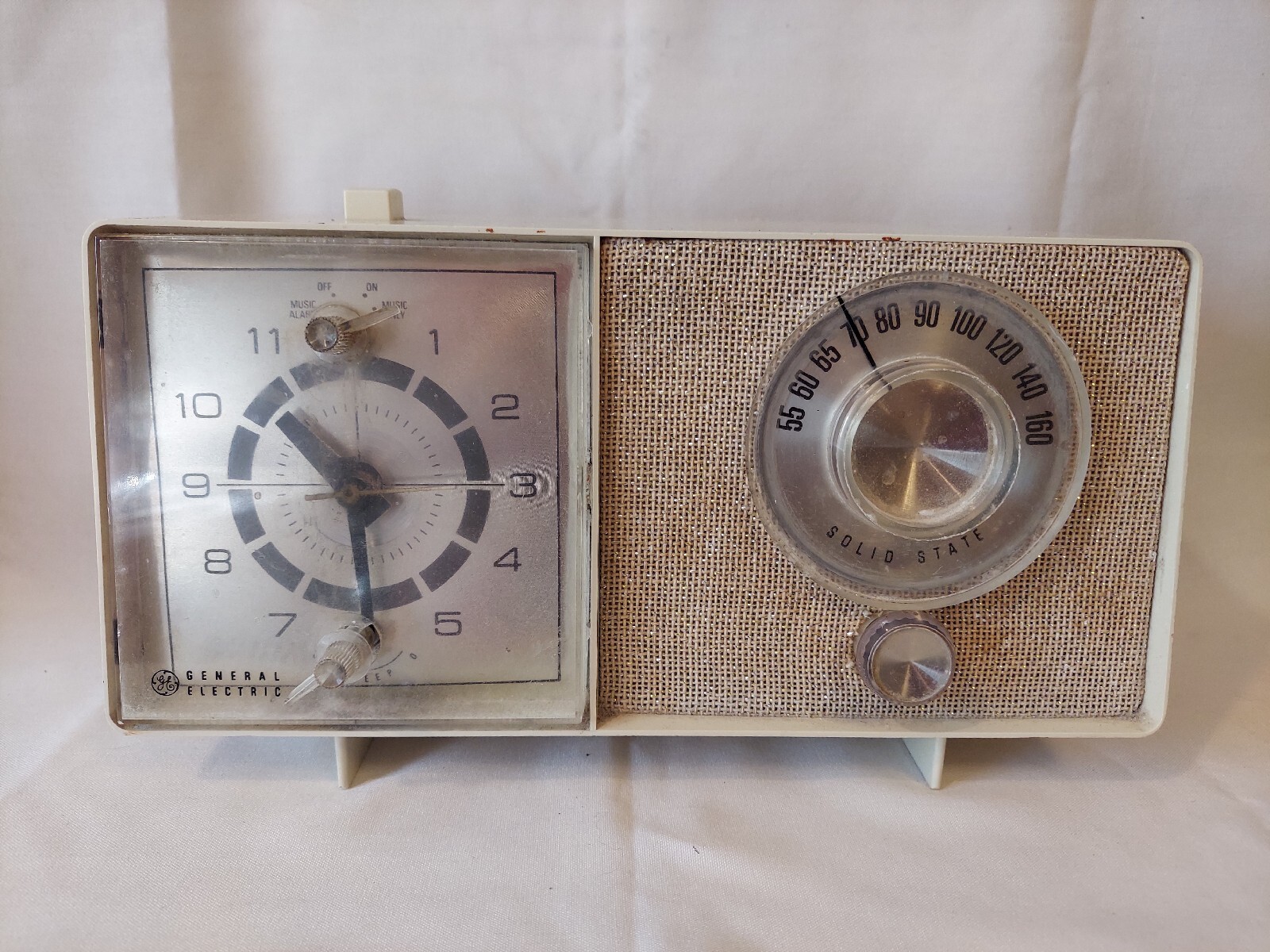 Vintage General Electric Solid State Clock Radio eBay