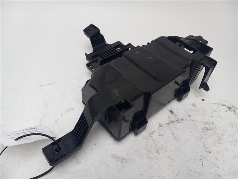 2012 MERCEDES-BENZ ML63 ENGINE FUSE REALAY BOX HOUSING A1665460143 
