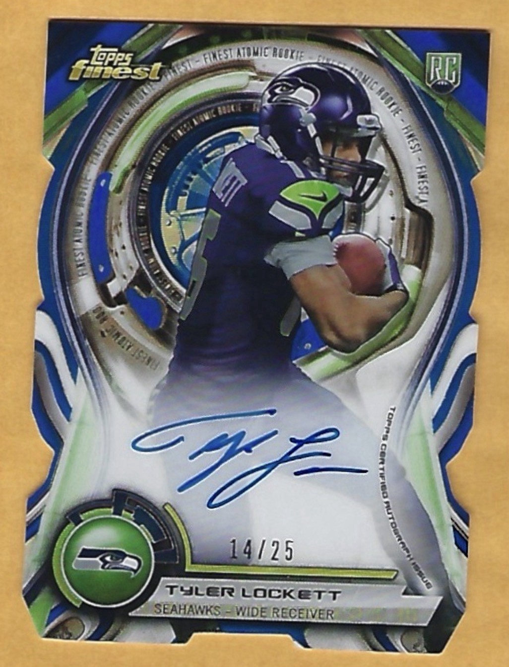 Tyler Lockett Finest Atomic Rookie Die-Cut Autographs #19 Base