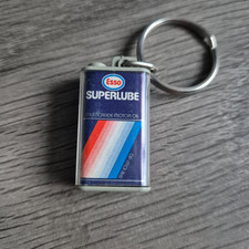 Vintage Esso Superlube Keyring car motor oil can Plastic 1980's