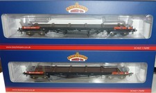 BACHMANN 00 GAUGE PAIR OF BR BDA BOGIE BOLSTER LOADHAUL WITH LOADS