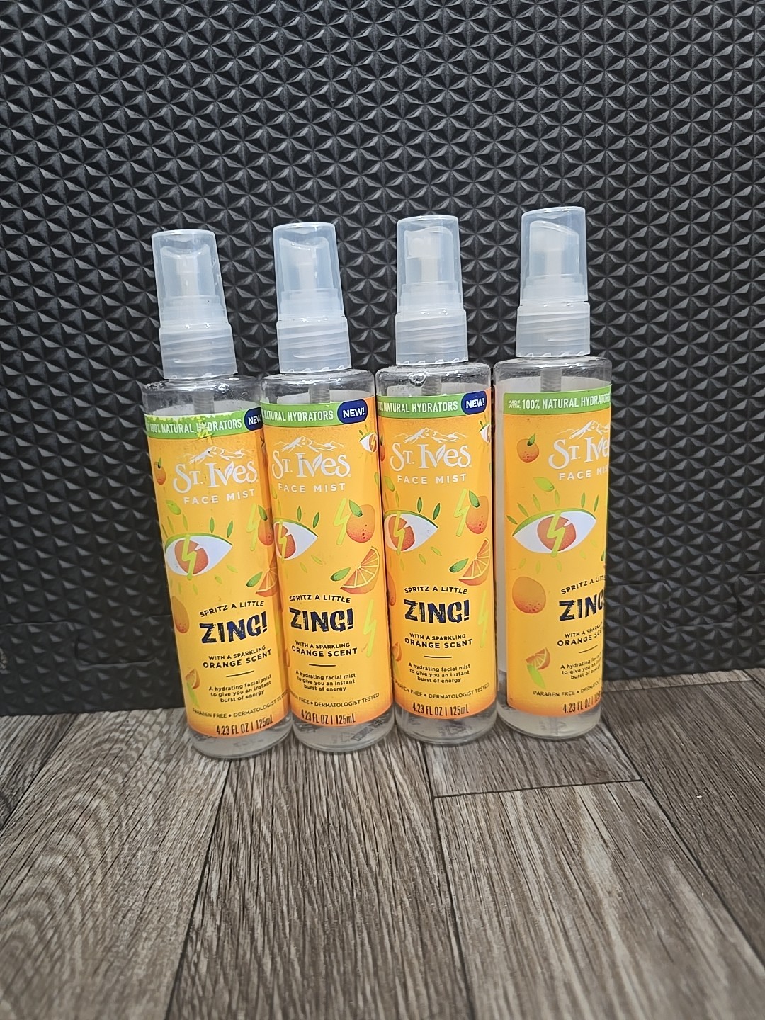 4x St. Ives Face Mist 'Spritz A Little Zing' Orange Scent 4.23 fl. oz 2 Pack