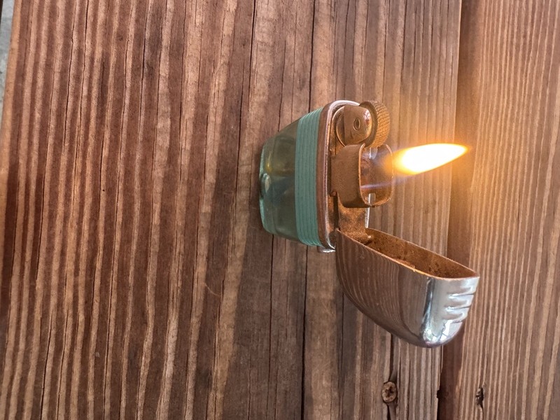 Vintage Scripto Vu-Lighter Green Belt With Fly Fish Hook