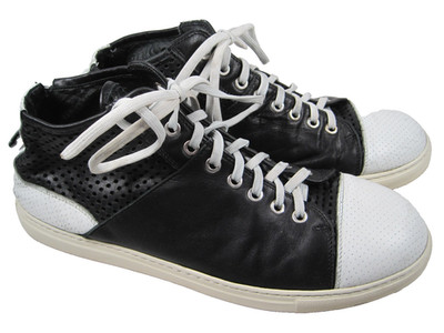 Neil Barrett trainers in 45 / UK 10.5 / black and white / good condition / original