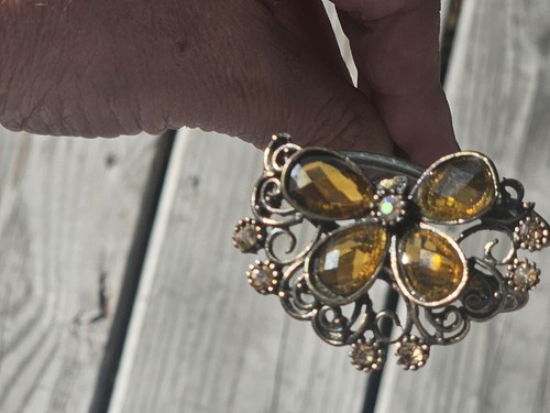 Vintage Gold Tone Butterfly Hair Pin Amber Rhinestone Costume Jewelry Accessory - Picture 14 of 20