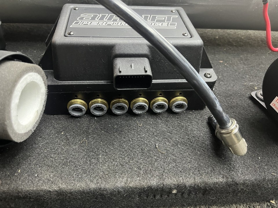 Air Lift 3P Digital Air Bag Ride Suspension System Kit Compressor