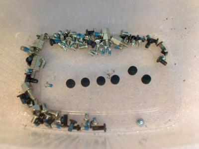 Original Schrauben Satz Set + Gummi Pads lynx P53INO Pi1556