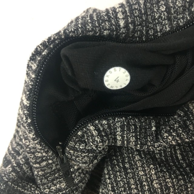 lululemon run briskly
