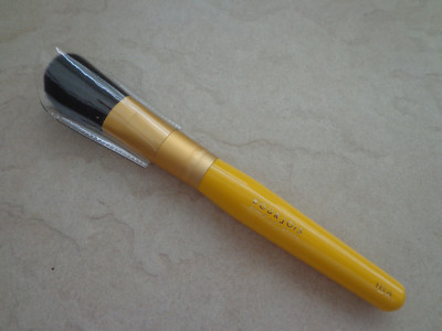 BOURJOIS PARIS GOLD HANDLE BRUSH
