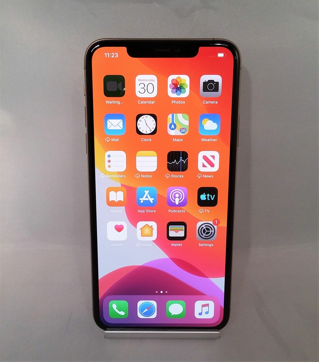 Apple iPhone 11 Pro Max 256GB Gold Unlocked Very Good Condition