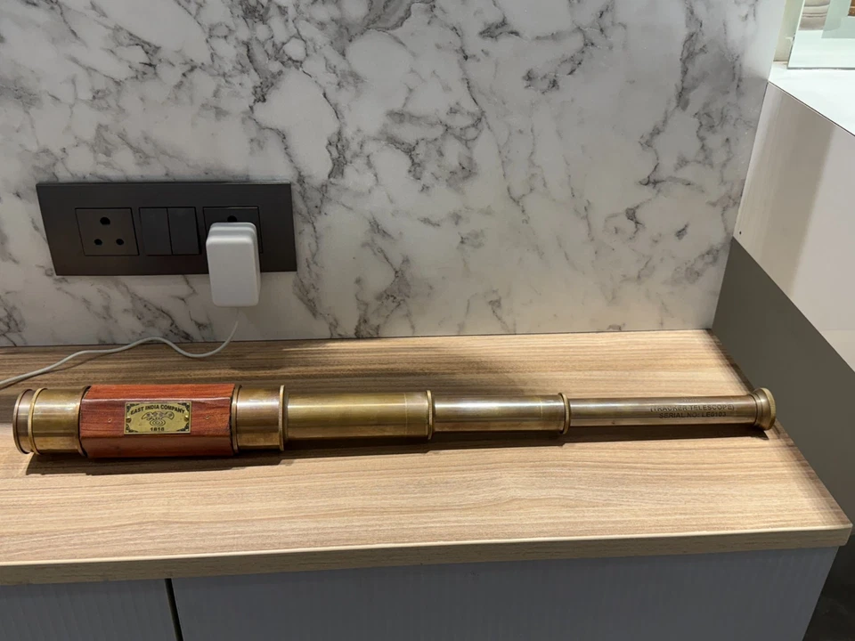 Vintage East India Company 1818 Style Brass Telescope - Nautical Collector's Pie - Image 2 of 4