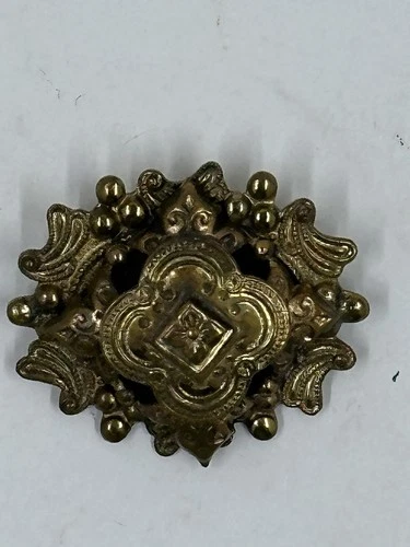 Vintage Brass Tone Baroque Brooch, Pin, Unmarked Mid-Century Costume, Jewelry