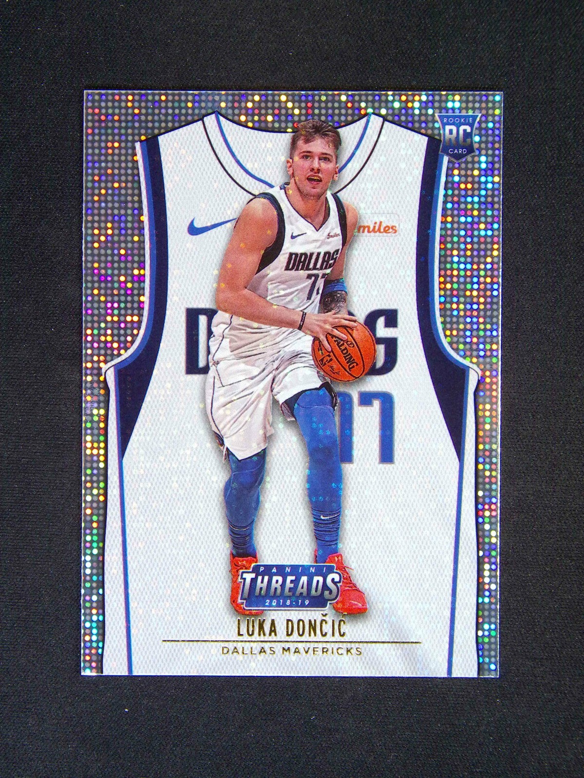 2018-19 Panini Threads Luka Doncic #101 RC Rookie Dazzle