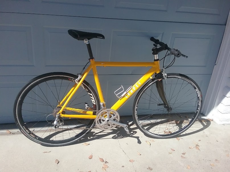 2000 Leader flat bar road bike - 52 cm - cool city bike!!