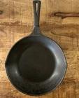 Cast Iron Chef Frying Pan  Skillet Pan 9 inches, Vintage  Unmarked Wagner