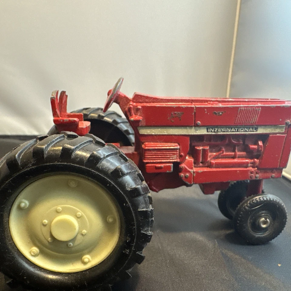罕见老式ERTL国际收割机农场拖拉机和干草车压铸 — 第 2/4 张图片