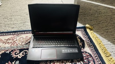 Acer Nitro 5 15.6'' (i5-8300H - 16GB RAM - 512  M2 Win11)