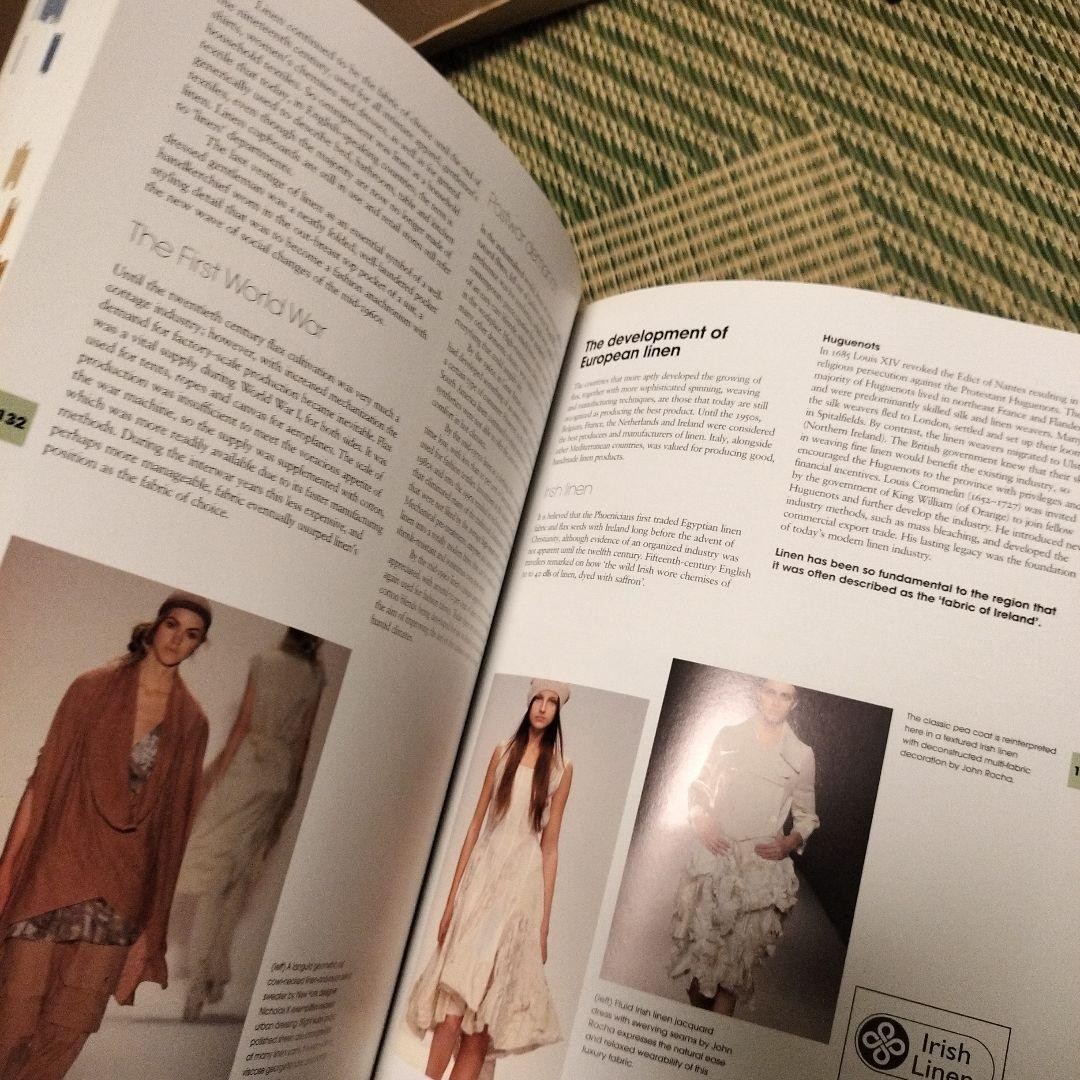 fabric for fashion thecomplet guide 洋書 Fabric For Fashion: A Comprehensive Guide: Hallett, Clive
