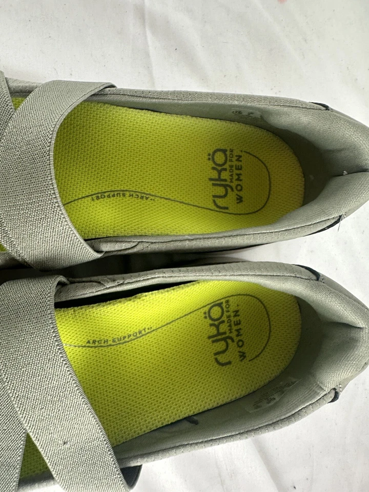 Ryka Women's Endless Mary Janes Flat Foto 3 de 4