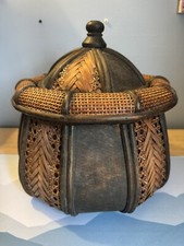 Vintage Unused Chinese Top Covered Straw Woven Decor Basket 12&rdquo;H