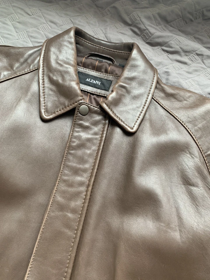 Chaqueta estilo bombardero Alfani 100 % cuero genuino para hombre - talla mediana Foto 3 de 4