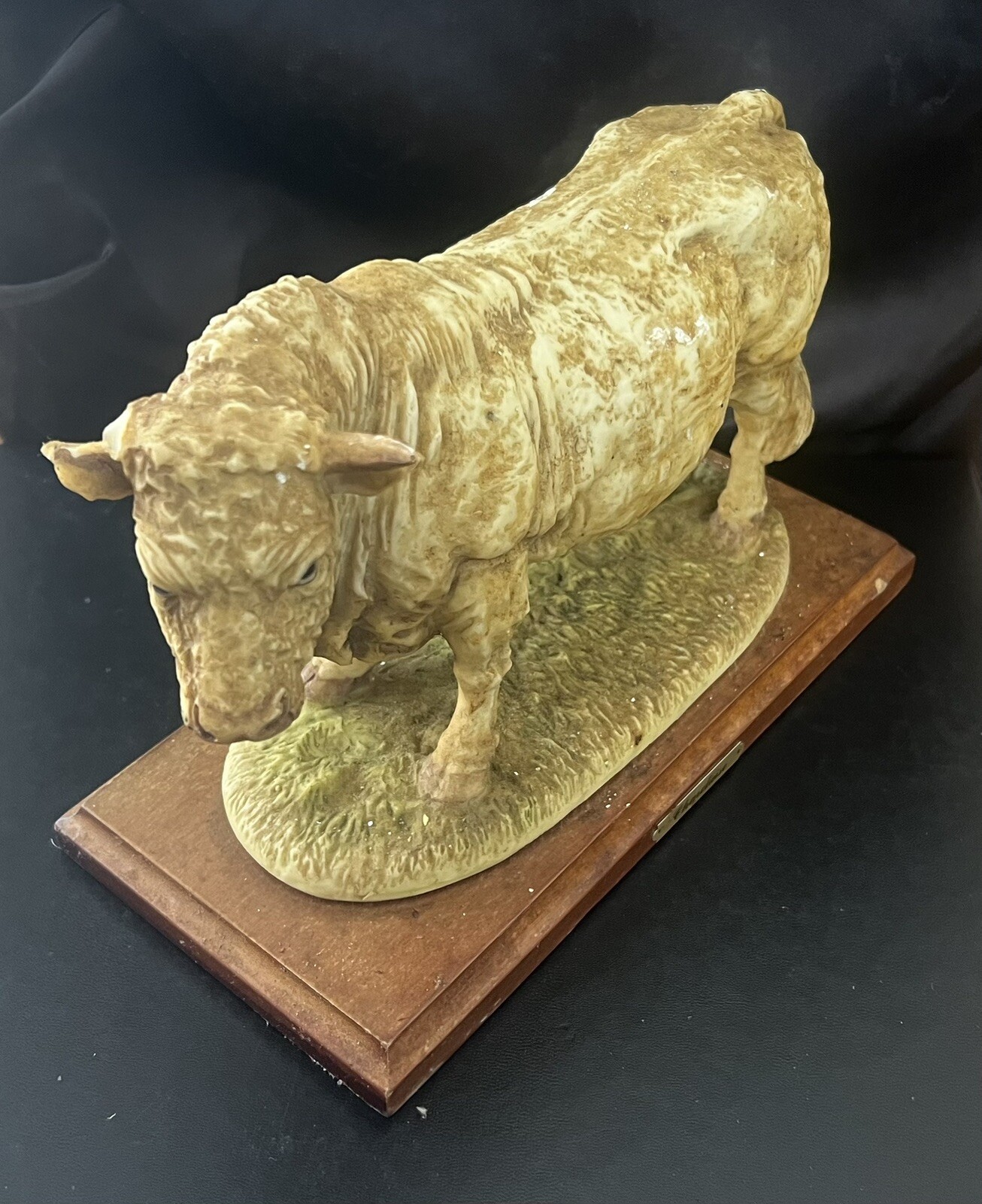 Charolais Bull FEI Collector Statue 6x10 Inches Detailed Farm Animal Decor