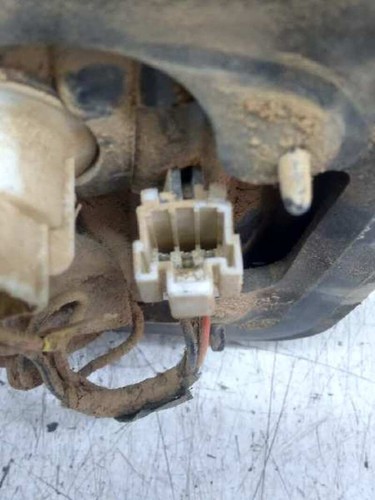 92405 scheinwerfer hinten links 254451 HYUNDAI H 1 FURG.CAJA CERR.C. QUINTA 1999