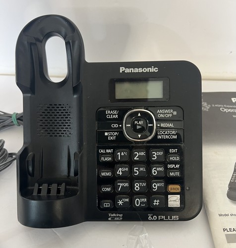 Panasonic Phone KX-TG2382B Cordless System Dect. 6.0, 2 Handsets, 4 Docks Plus