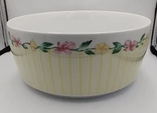 Pfaltzgraff Atmosphere Grandma's Kitchen 9" Salad Serving Bowl 1996-1998