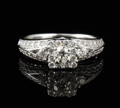 KAY'S DESIGNER ROUND NATURAL DIAMOND HALO SOLID 14K