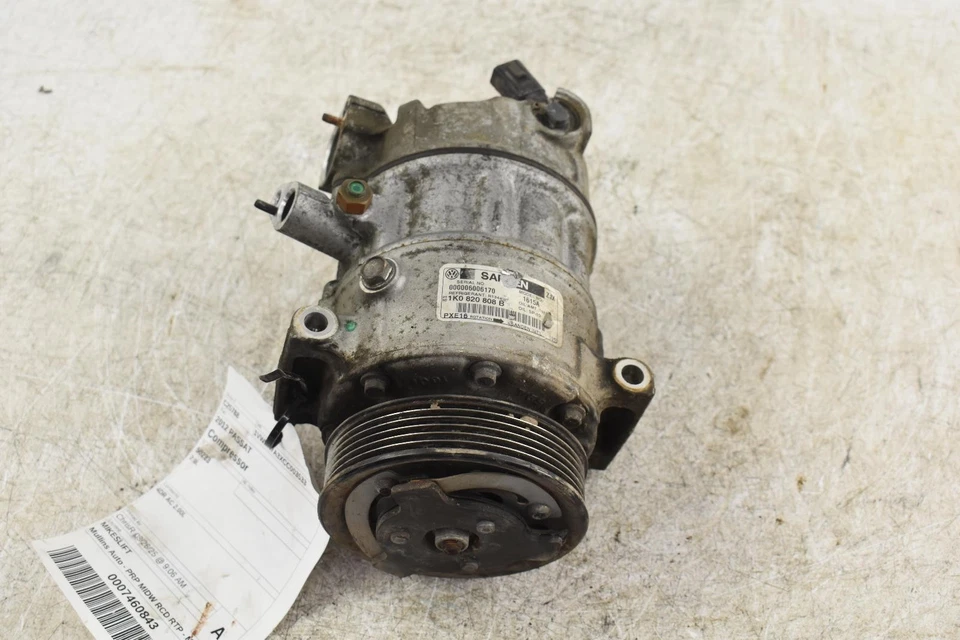 Compresor de aire acondicionado usado se adapta a: Volkswagen Passat 2012 2,5 L ID 1K0820808B grado A Foto 2 de 4