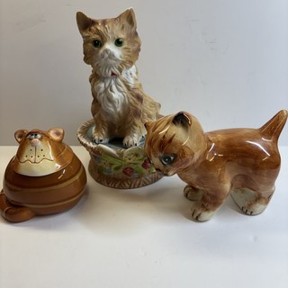 Seymour Mann Cat Figure Plus 2 Vintage Orange Tabby Ceramic Kitty Decor