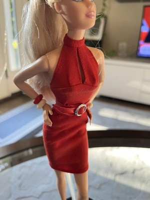 Barbie Basics Model No. 01 - Red Collection  Black Label 2010