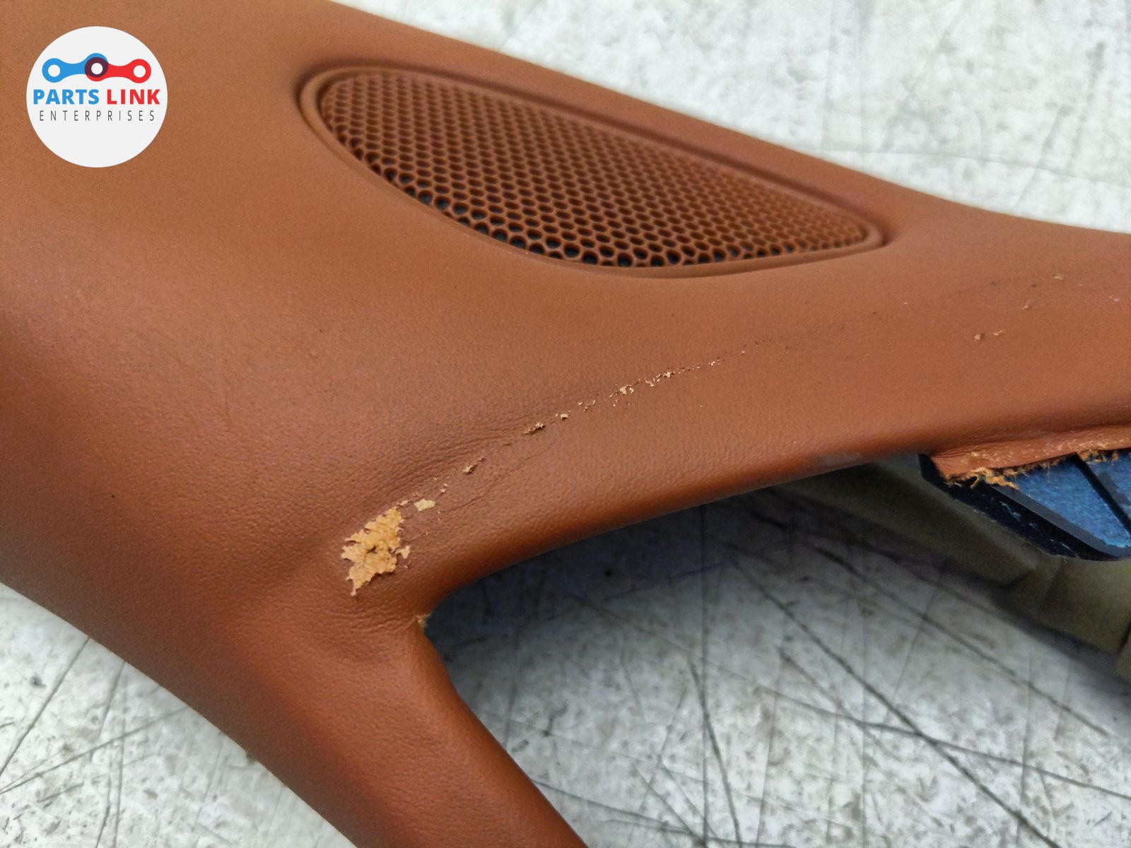 2006-12 BENTLEY CONTINENTAL FLYING SPUR FRONT LEFT A-PILLAR TRIM MOLDING CAP 3W2
