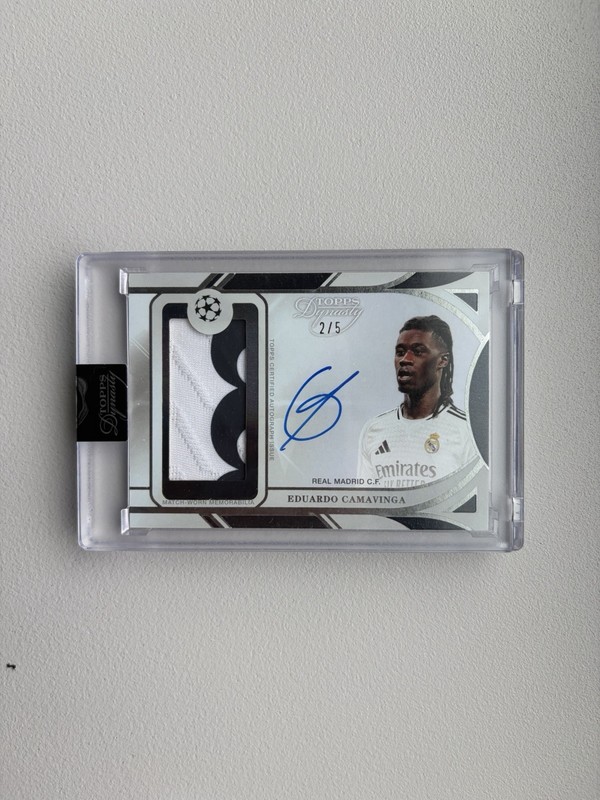 2025 TOPPS DYNASTY EDUARDO CAMAVINGA MATCH WORTH AUTO PATCH /5 SEALED FRANCE