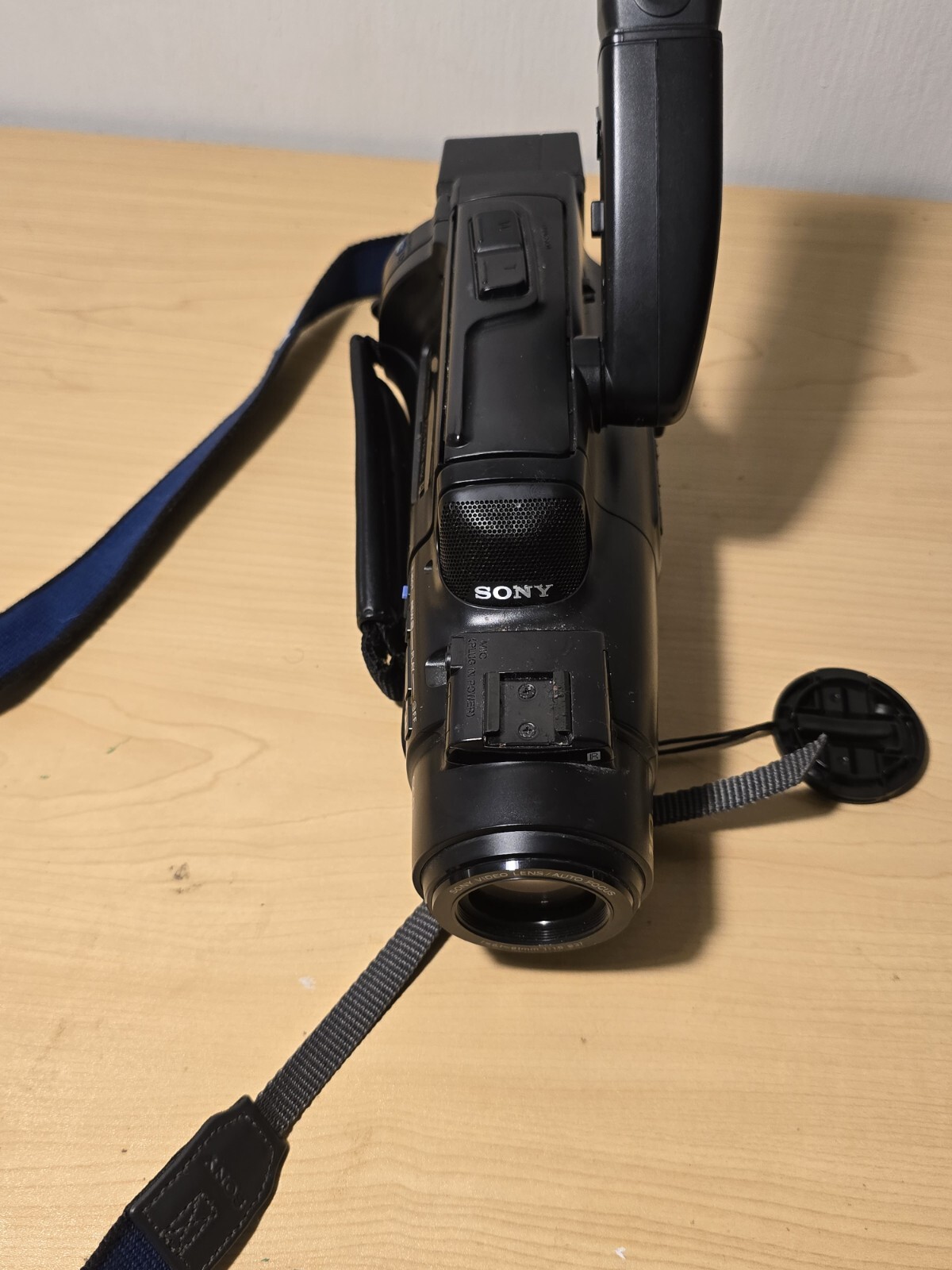 Sony CCD-FX420 Video-8 Handycam Camcorder Untested Working Condition Unknown