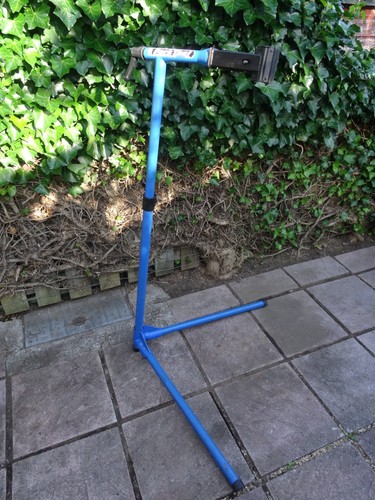 bike stand for working on bike