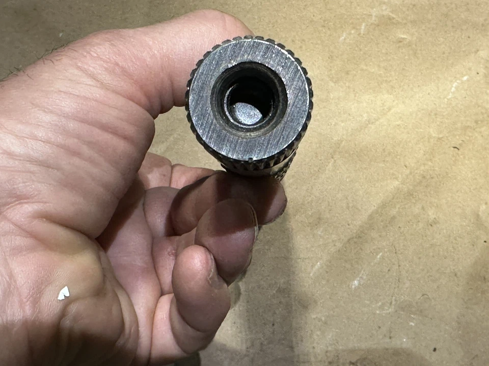 Ford C4 BRONCO Transmisión 4X4 Eje de salida 28 Spline 2-1/2" Largo 12-3/16” LG 1973-77 Foto 4 de 4