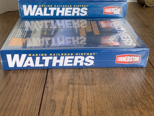 Walthers HO 933-4099 Suburban Station Platforms Kit Sealed - Picture 3 of 6